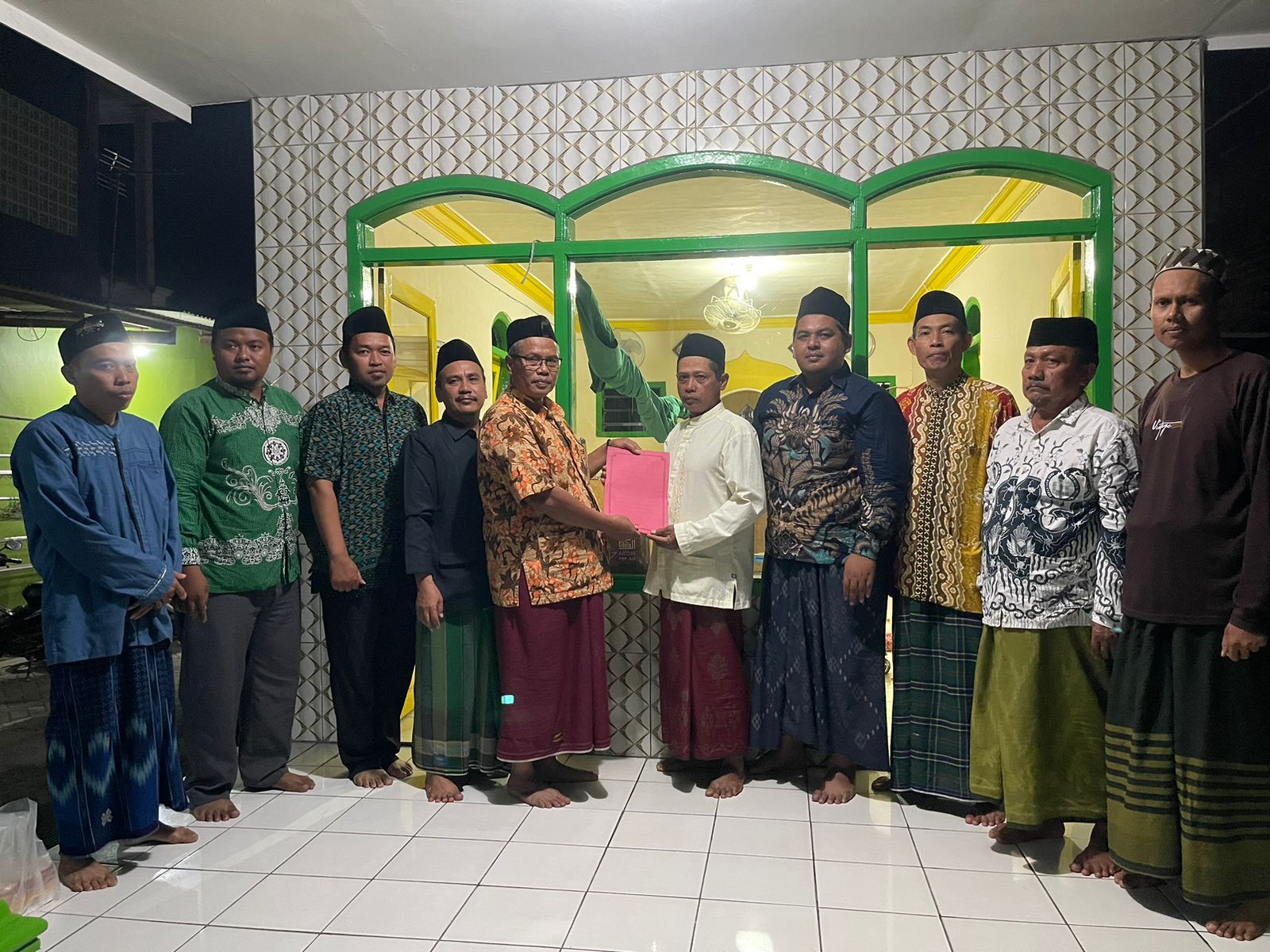 Gambar Kepala Desa Pendampingan Ikrar Wakaf Mushollah di Desa Randupitu