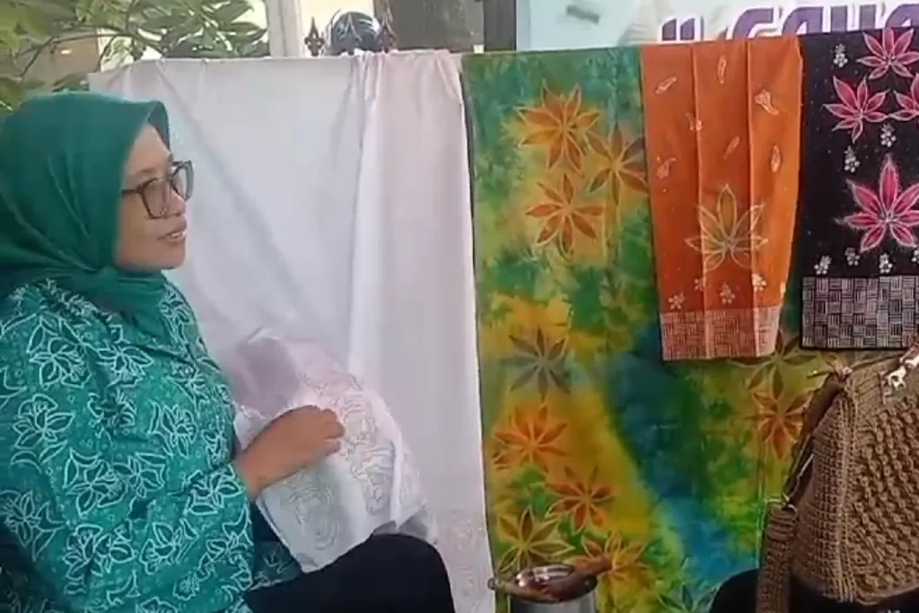 Gambar Berita Membatik, Cara Desa Randupitu Lestarikan Budaya dan Bangkitkan Ekonomi Lokal
