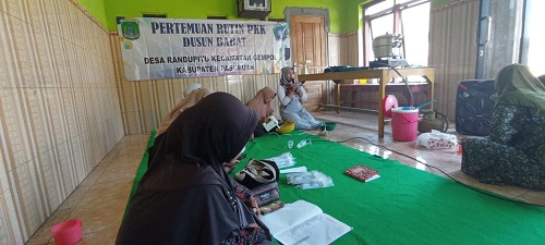 Gambar Berita Dusun Babat, Desa Randupitu Menggelar Workshop Kue Kreatif Bersama PKK: Membangun Kebersamaan melalu